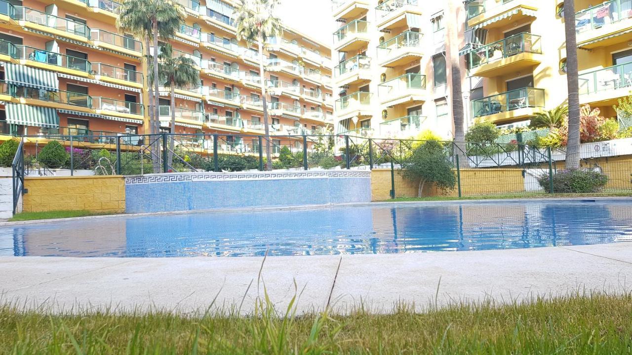 Impresionante Primera Linea De Playa, Bajondillo Beach Torremolinos Dış mekan fotoğraf