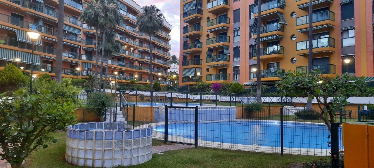 Impresionante Primera Linea De Playa, Bajondillo Beach Torremolinos Dış mekan fotoğraf